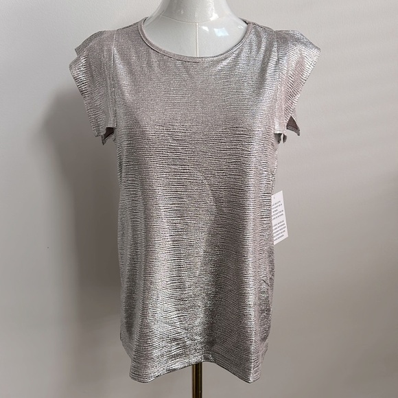 NWT Maette Women’s Metallic Flutter Cap Sleeve Day To Night Feminine Blouse S - Picture 1 of 8